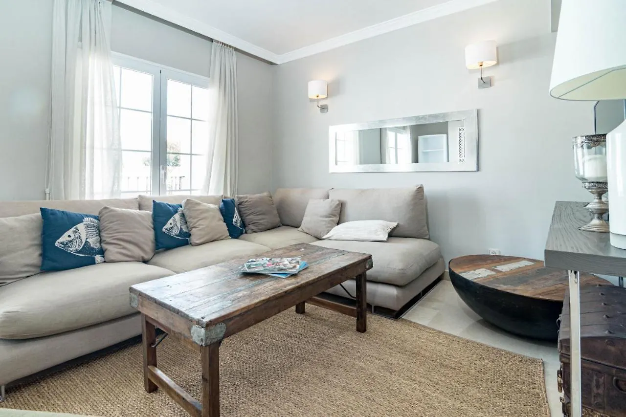 Captivating Coastal Townhouse In Aloha Pueblo With Amazing Mountain Views Μαρμπέλλα Σπίτι διακοπών