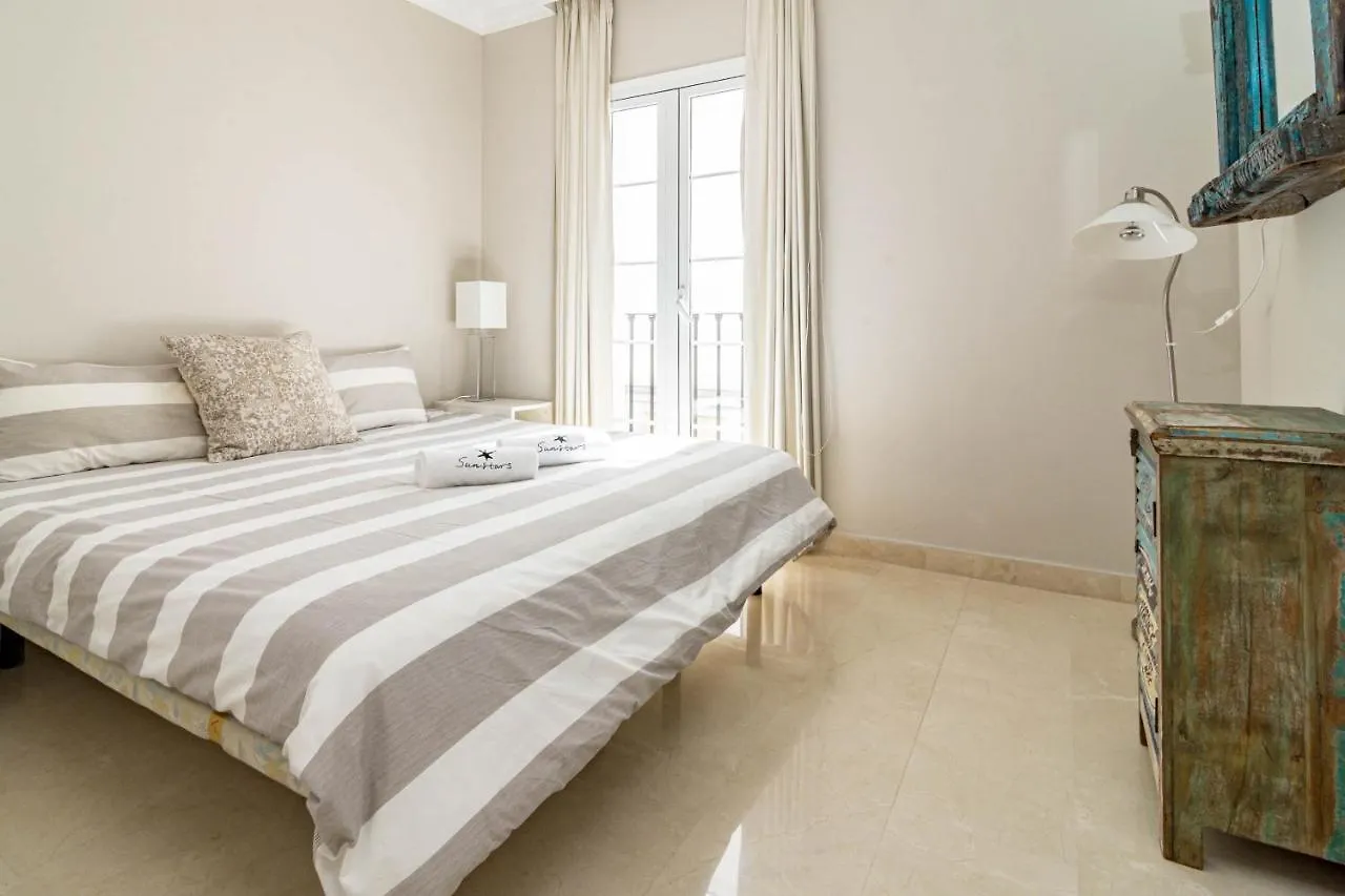 Captivating Coastal Townhouse In Aloha Pueblo With Amazing Mountain Views Marbella Casa vacanze