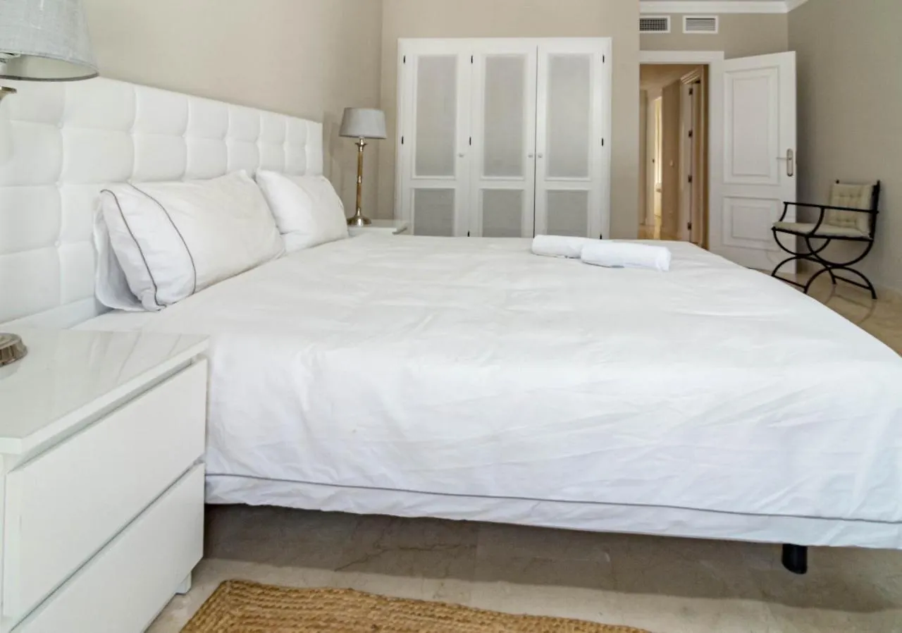 Captivating Coastal Townhouse In Aloha Pueblo With Amazing Mountain Views Marbella