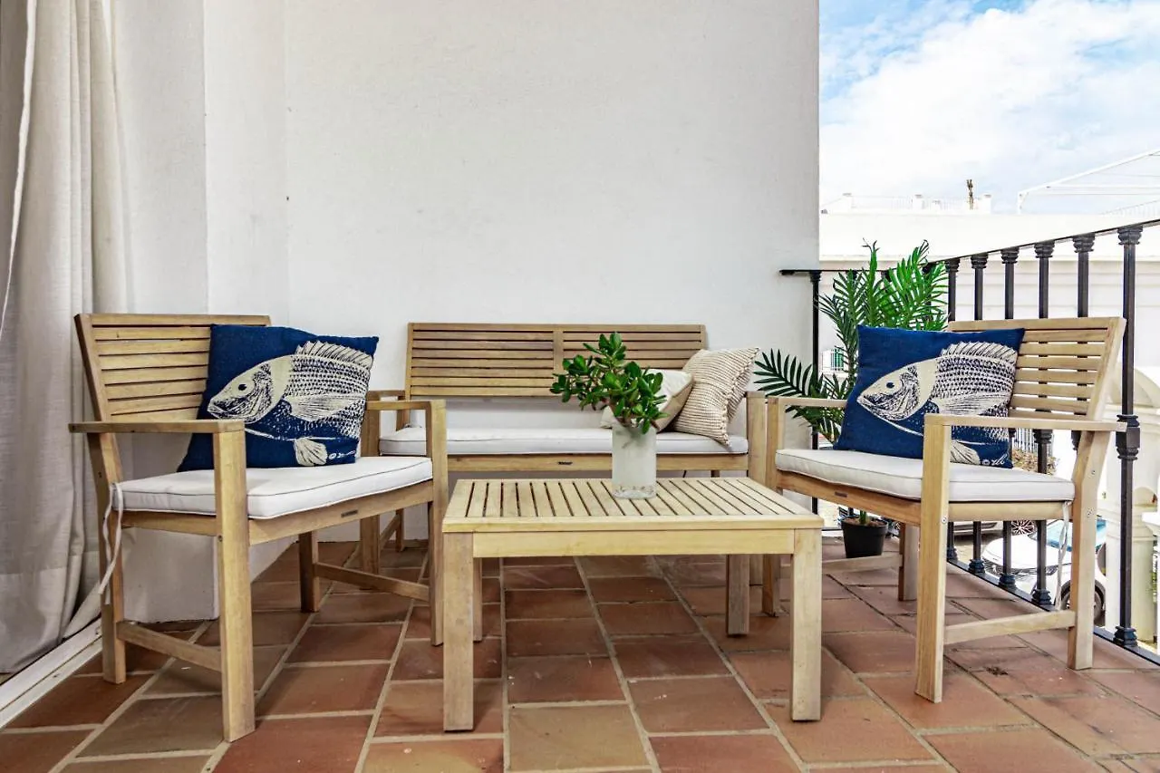 Σπίτι διακοπών Captivating Coastal Townhouse In Aloha Pueblo With Amazing Mountain Views Μαρμπέλλα