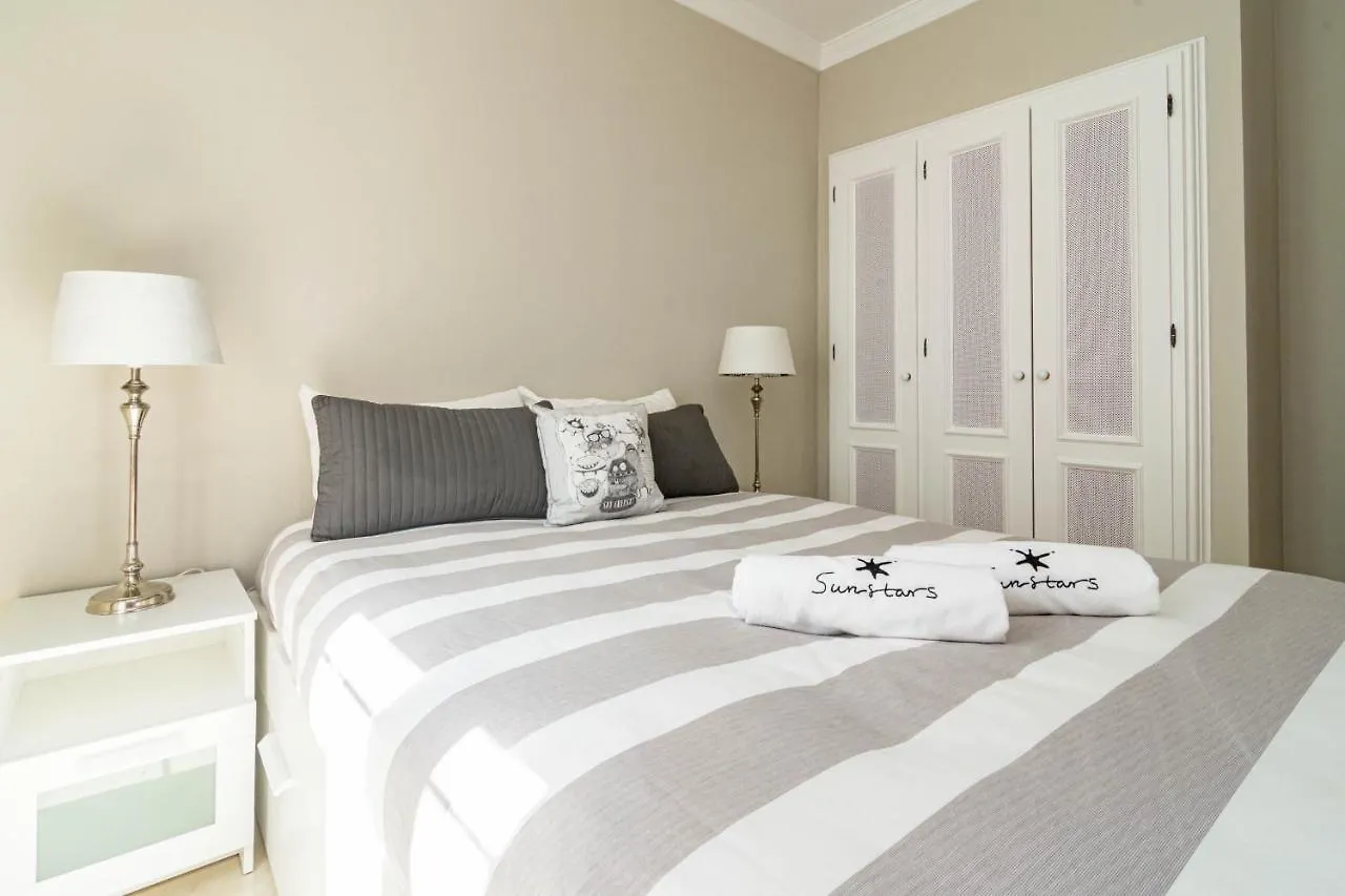 Captivating Coastal Townhouse In Aloha Pueblo With Amazing Mountain Views Marbella 0*,  Spagna