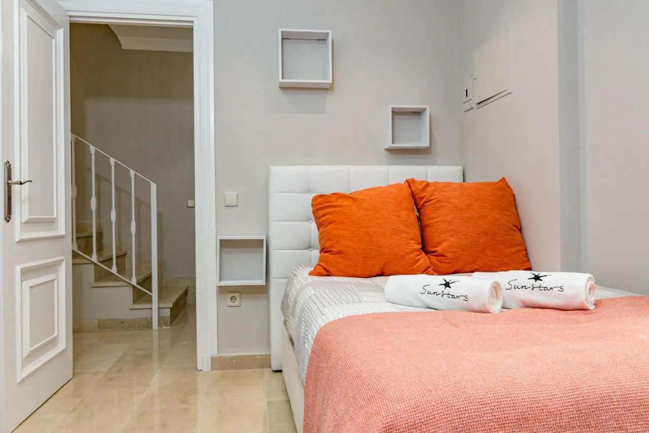 Captivating Coastal Townhouse In Aloha Pueblo With Amazing Mountain Views Marbella